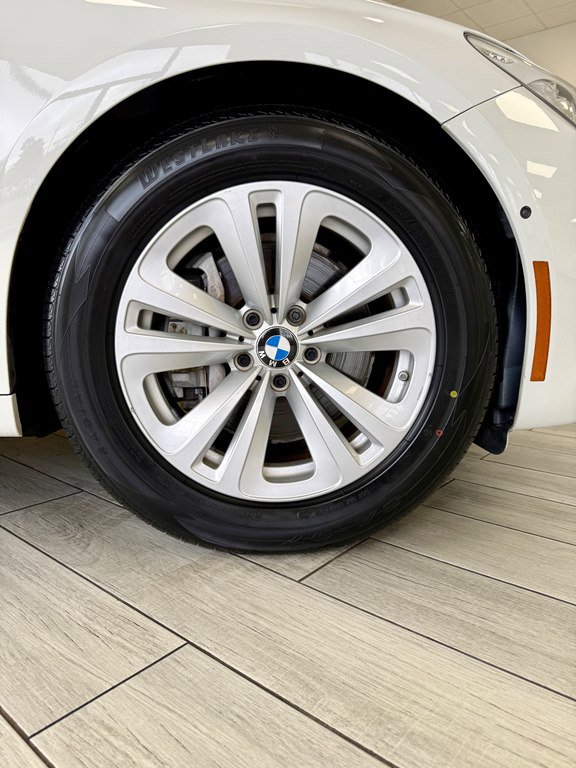 Used 2014 BMW 535i Gran Turismo image 19