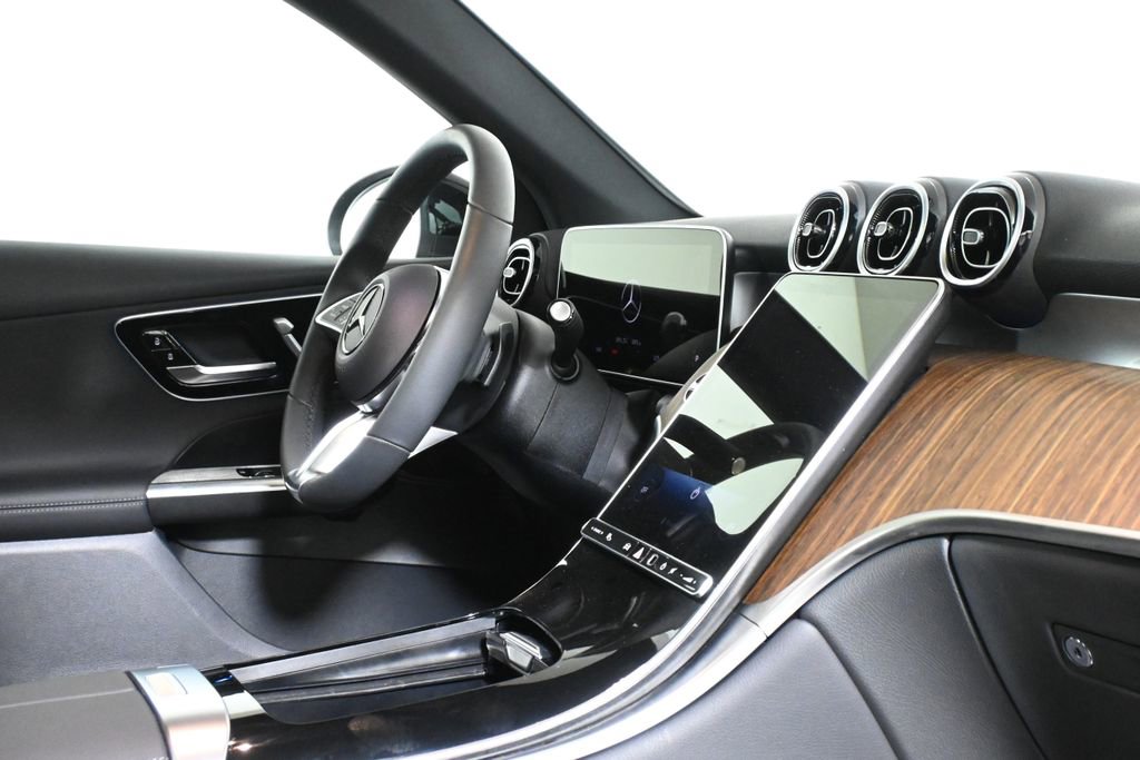 Certified 2026 Mercedes-Benz GLC 300 4MATIC image 31