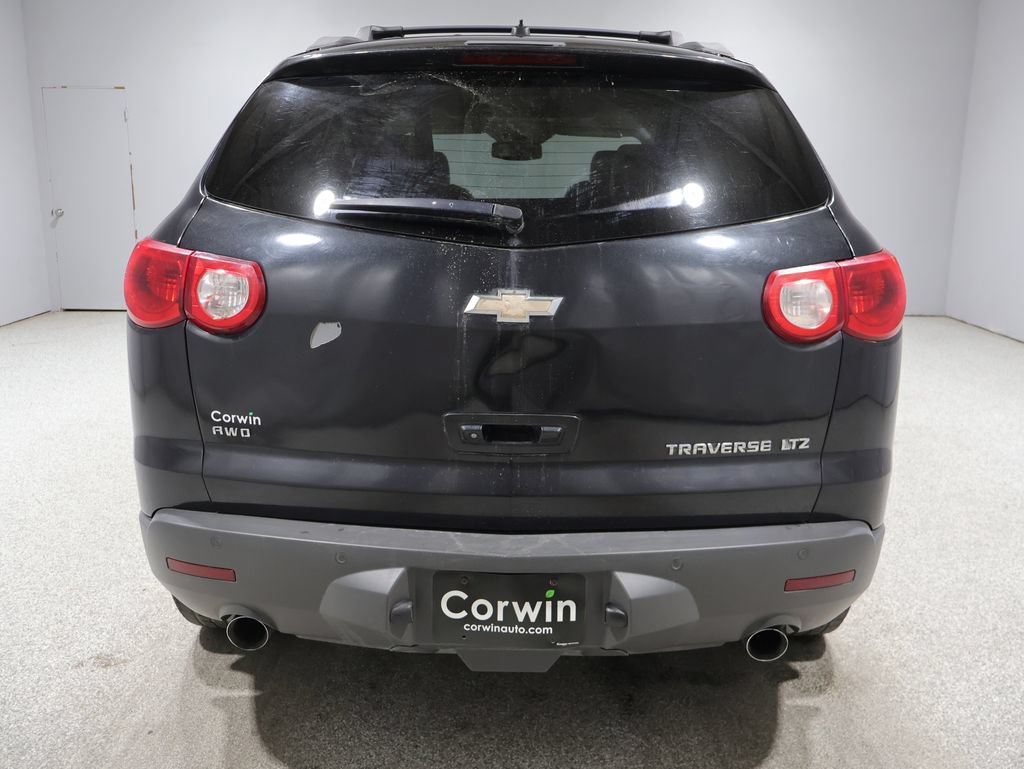 Used 2011 Chevrolet Traverse LTZ AWD/4WD image 18