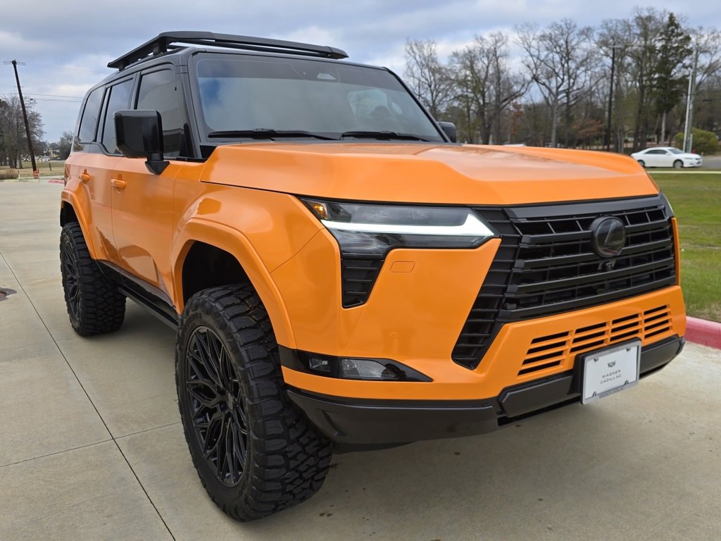 Used 2025 Lexus GX 550 w/ Accessory Package (Z1) image 7