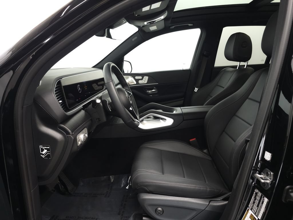 Used 2026 Mercedes-Benz GLE 450 4MATIC w/ Driver Assistance Package image 8