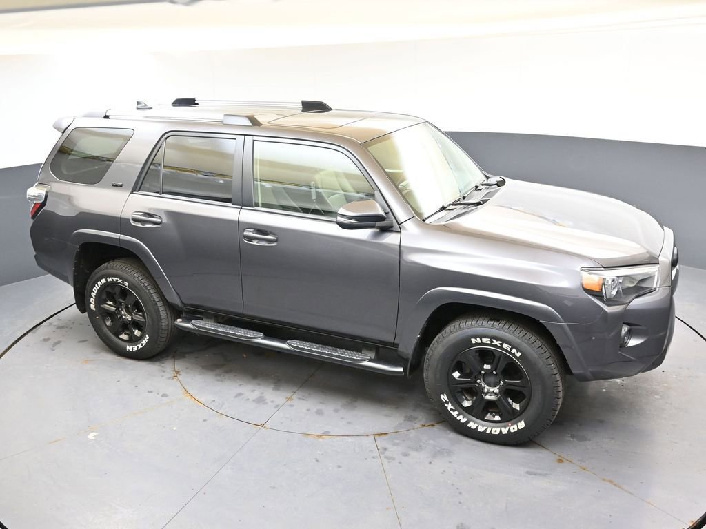 Used 2021 Toyota 4Runner SR5 Premium w/ Moonroof Package AWD/4WD image 44