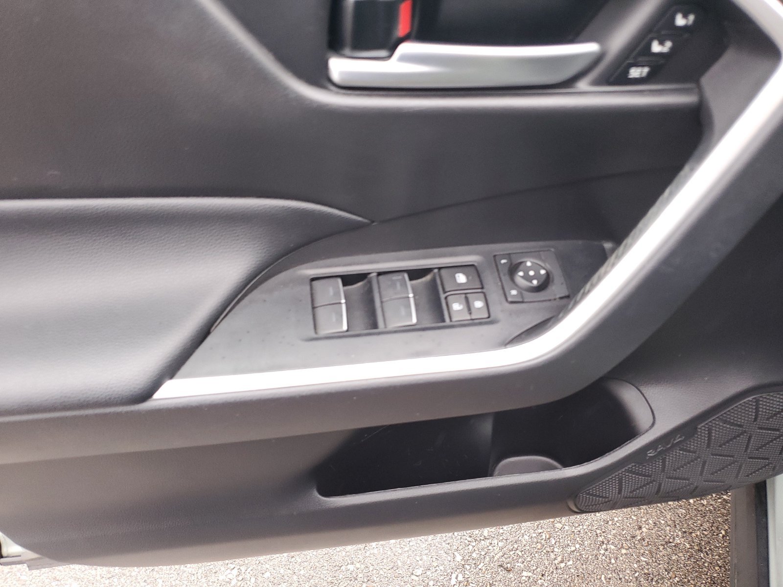 Certified 2023 Toyota RAV4 XLE Premium AWD/4WD image 21