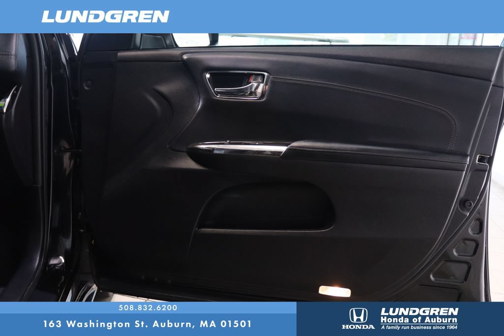 Used 2015 Toyota Avalon XLE FWD image 15