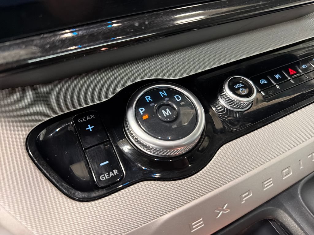 Certified 2025 Ford Expedition Max Active RWD image 32
