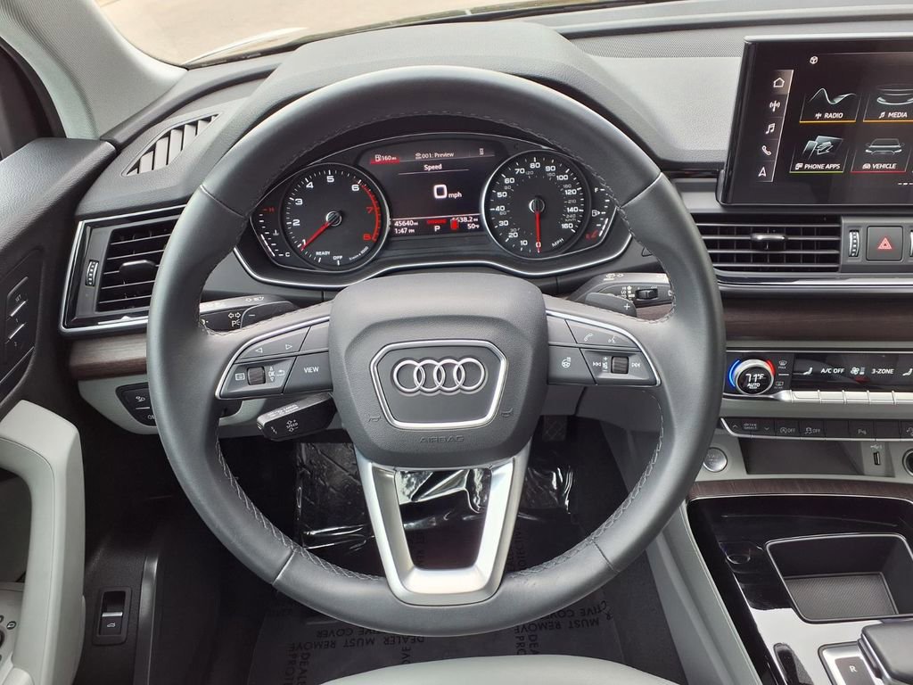 Used 2022 Audi Q5 2.0T Premium w/ Convenience Package AWD/4WD image 13
