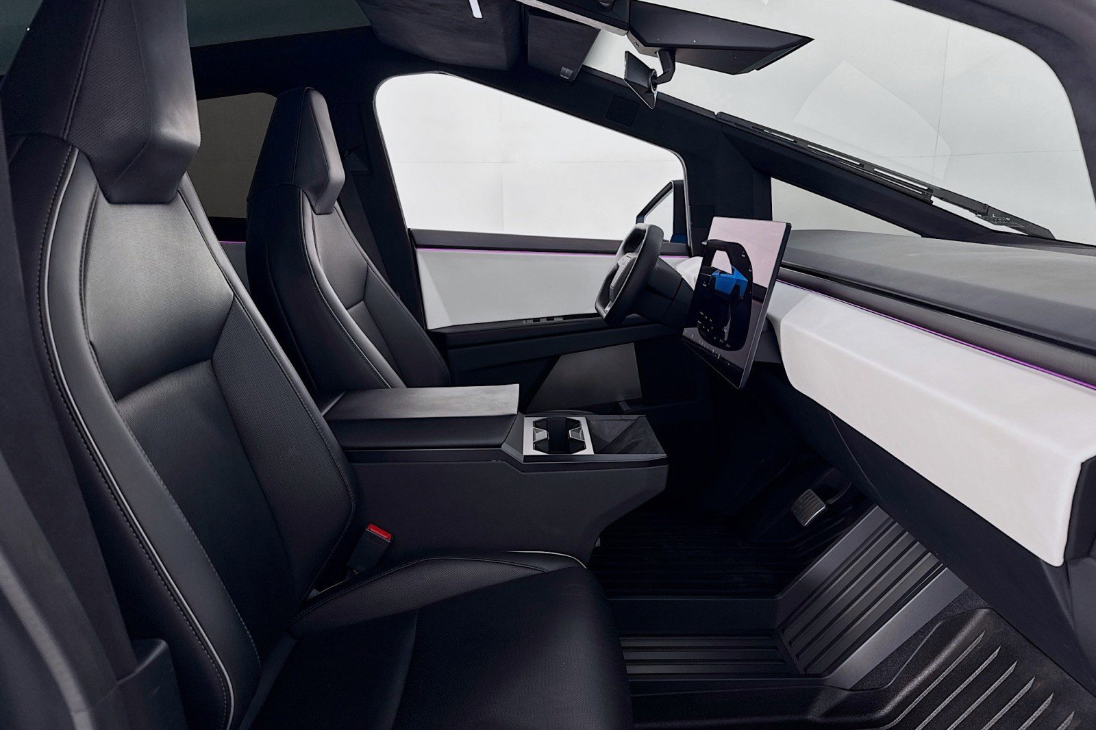 Used 2024 Tesla Cybertruck AWD Crew Cab image 6