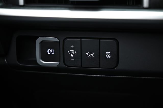 Certified 2025 Hyundai Santa Fe SEL image 30