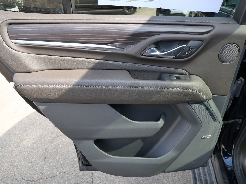 Used 2024 GMC Yukon Denali w/ Denali Reserve Package image 26