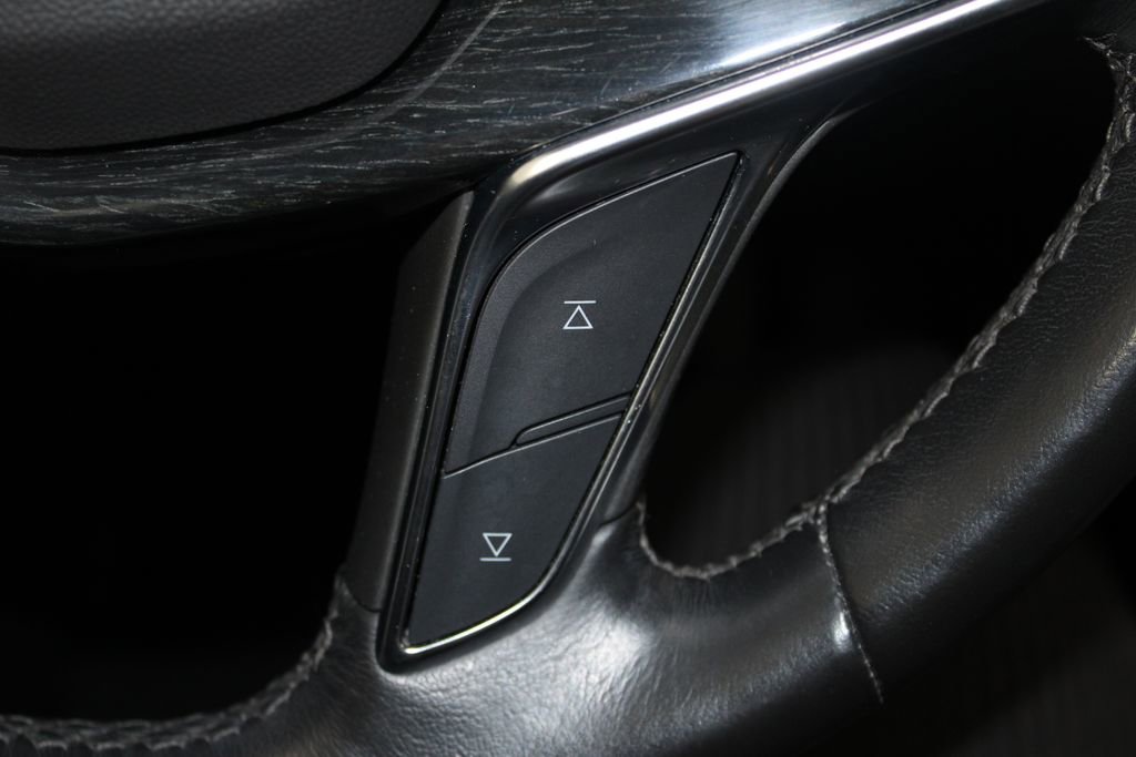 Used 2023 Cadillac XT5 Premium Luxury image 39