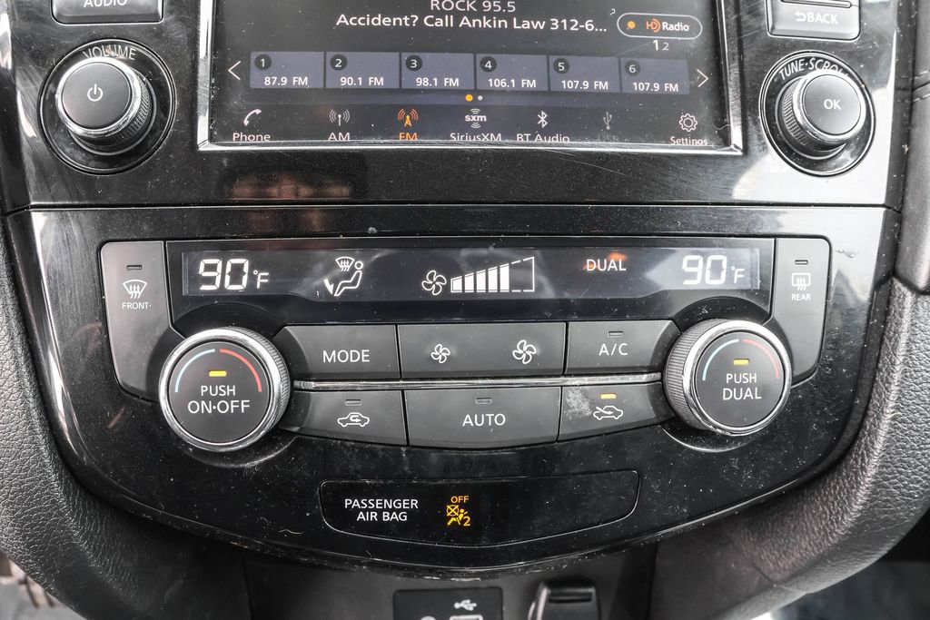 Used 2020 Nissan Rogue SL w/ Premium Package image 26