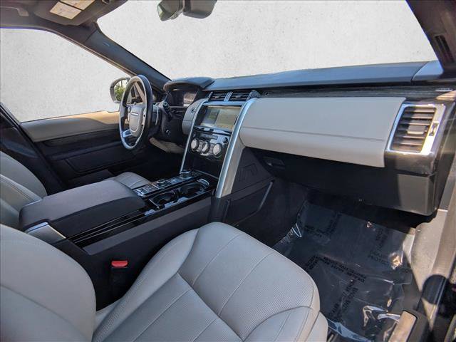 Used 2019 Land Rover Discovery HSE AWD/4WD image 22