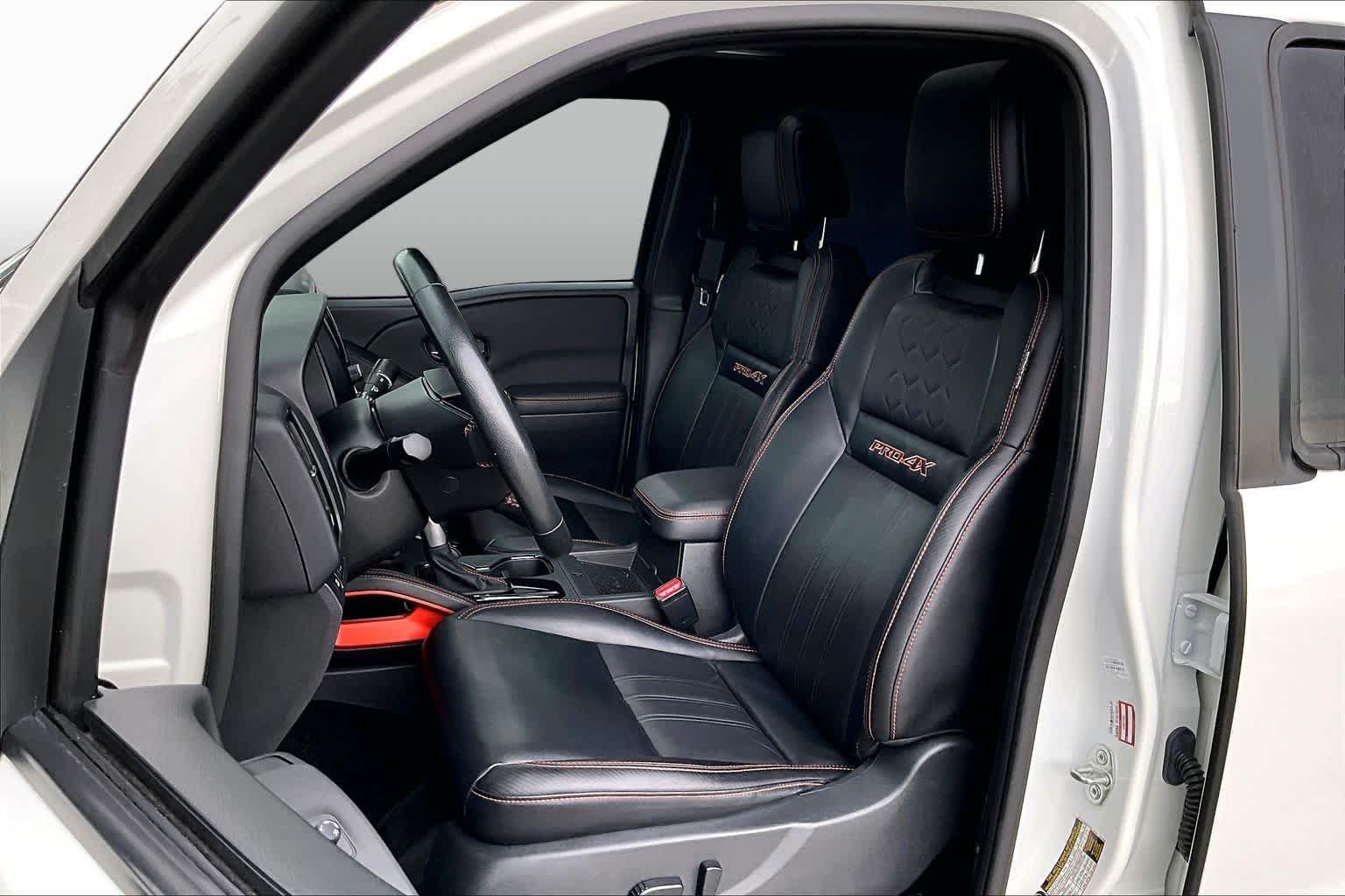 Used 2024 Nissan Frontier PRO-4X w/ Pro Premium Package AWD/4WD image 8