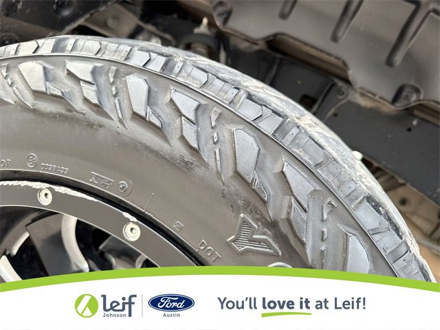 Used 2015 Toyota Tundra SR5 w/ SR5 Upgrade Package image 38