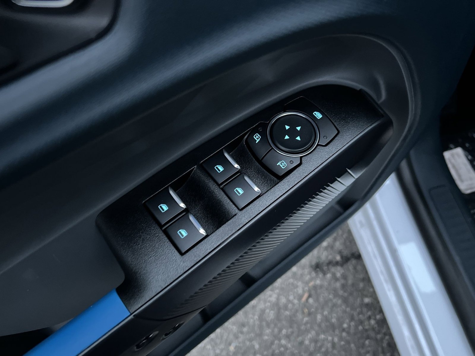 New 2025 Ford Maverick Lobo image 15