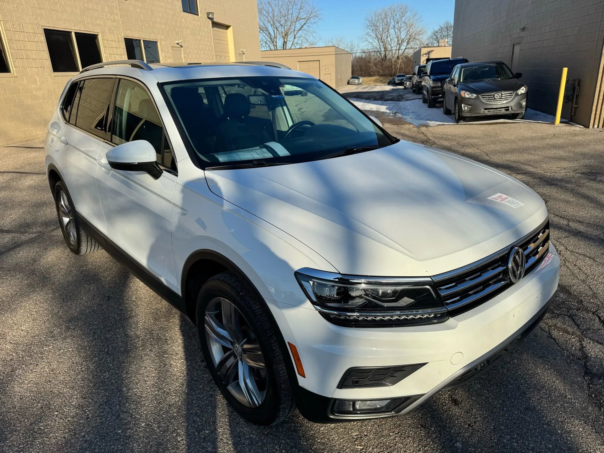 Used 2019 Volkswagen Tiguan SEL Premium w/ 3rd Row Seat Package image 13