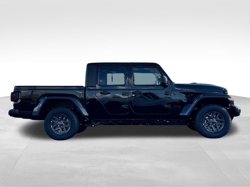 New 2026 Jeep Gladiator Sport AWD/4WD image 8