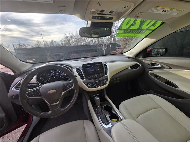 Used 2020 Chevrolet Malibu Premier FWD image 19