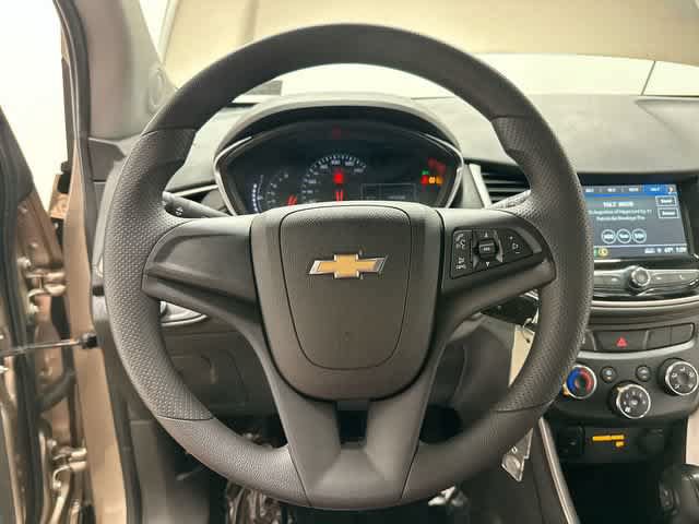 Used 2018 Chevrolet Trax LS FWD image 7