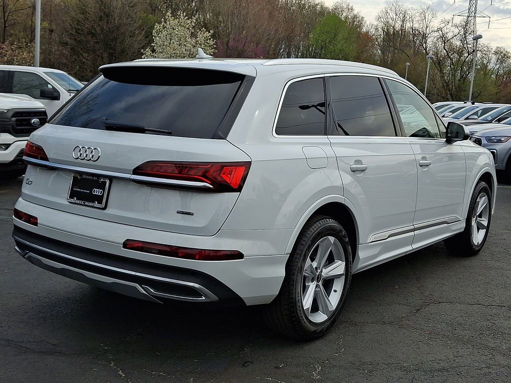 Certified 2022 Audi Q7 3.0T Premium AWD/4WD image 13