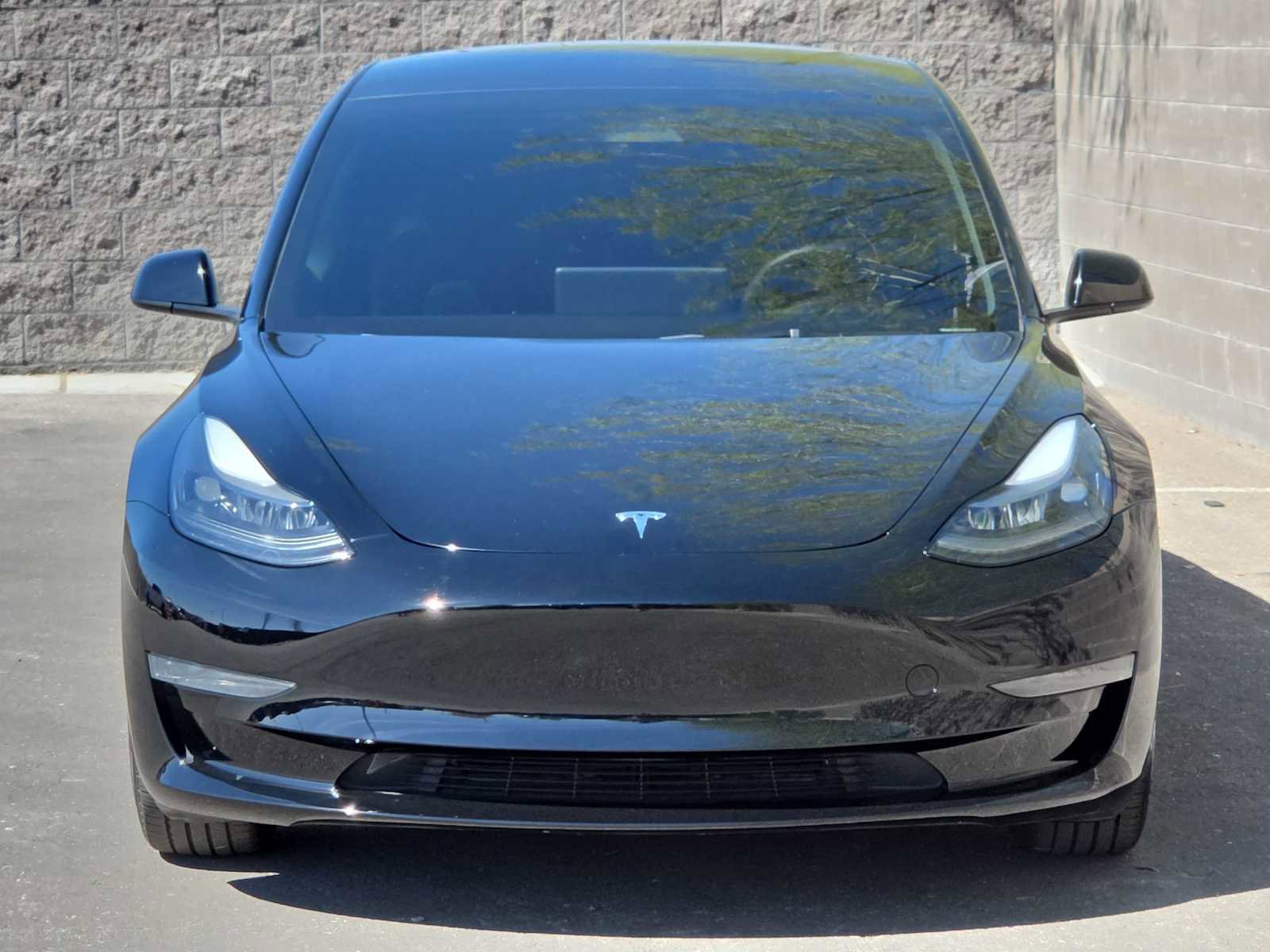Used 2023 Tesla Model 3 Standard Range image 4
