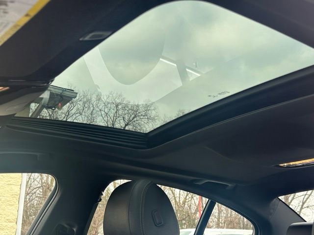 Used 2018 BMW 540i xDrive image 16