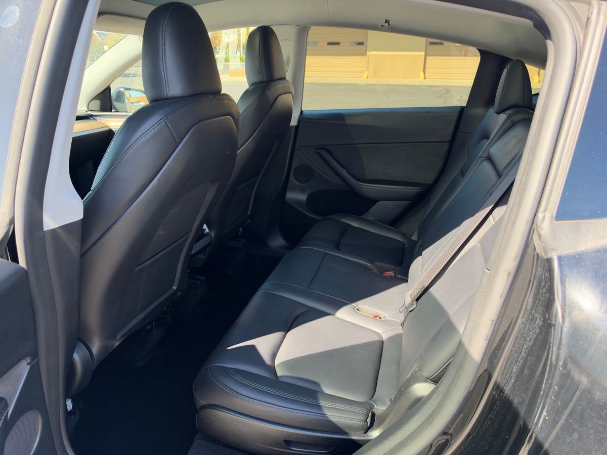 Used 2024 Tesla Model Y Long Range AWD/4WD image 23