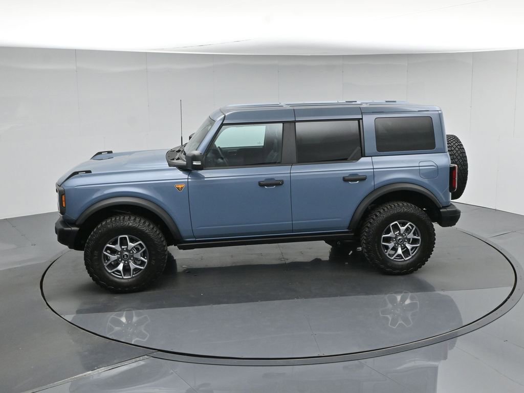Used 2025 Ford Bronco Badlands AWD/4WD image 46