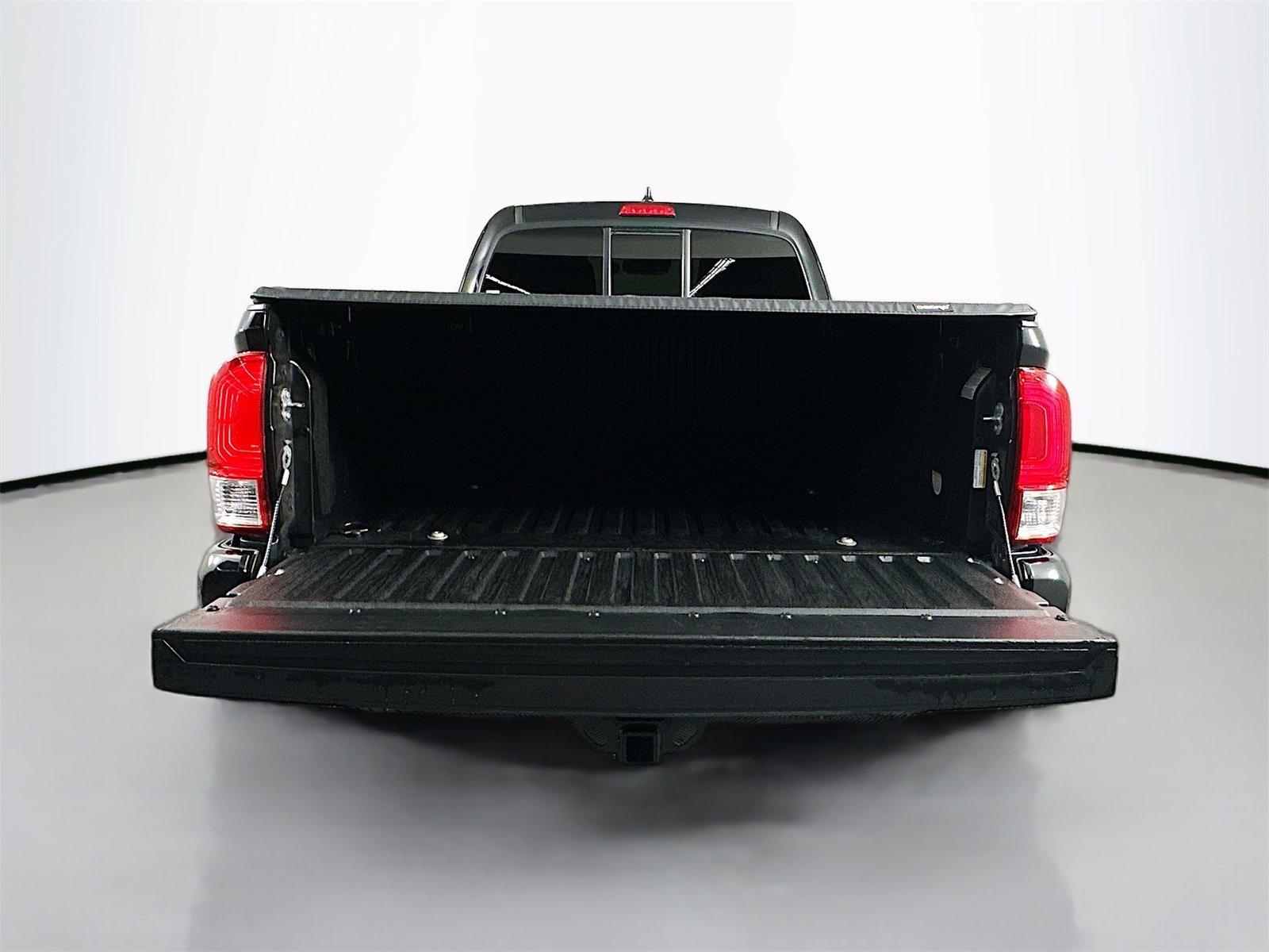 Certified 2022 Toyota Tacoma TRD Sport image 25