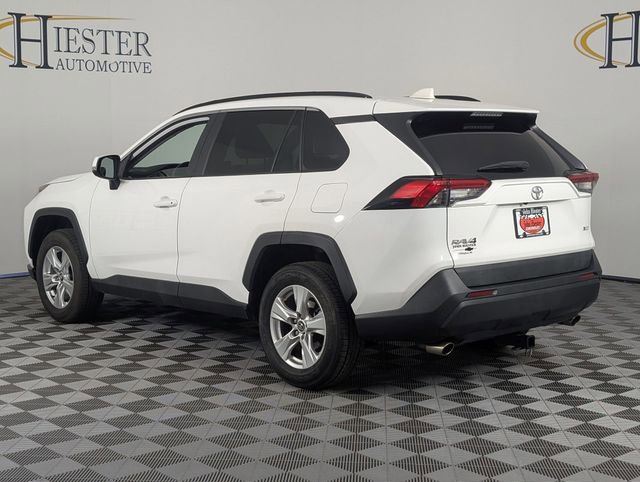 Used 2021 Toyota RAV4 XLE FWD image 5