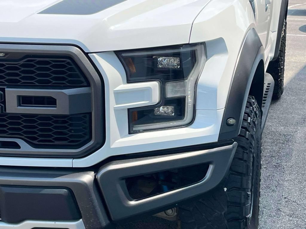 Used 2018 Ford F150 Raptor w/ Equipment Group 802A Luxury AWD/4WD image 9