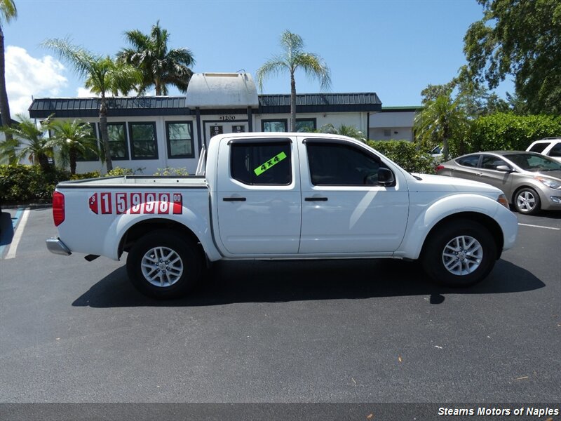 Used 2016 Nissan Frontier SV AWD/4WD image 2