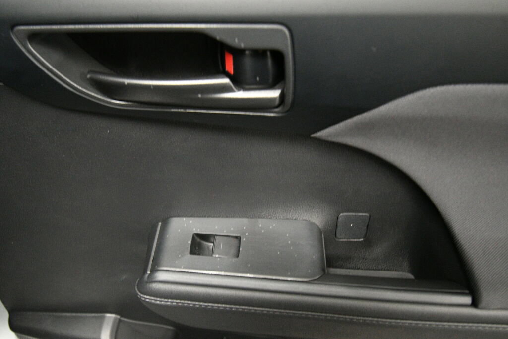 Certified 2024 Toyota Highlander LE image 26