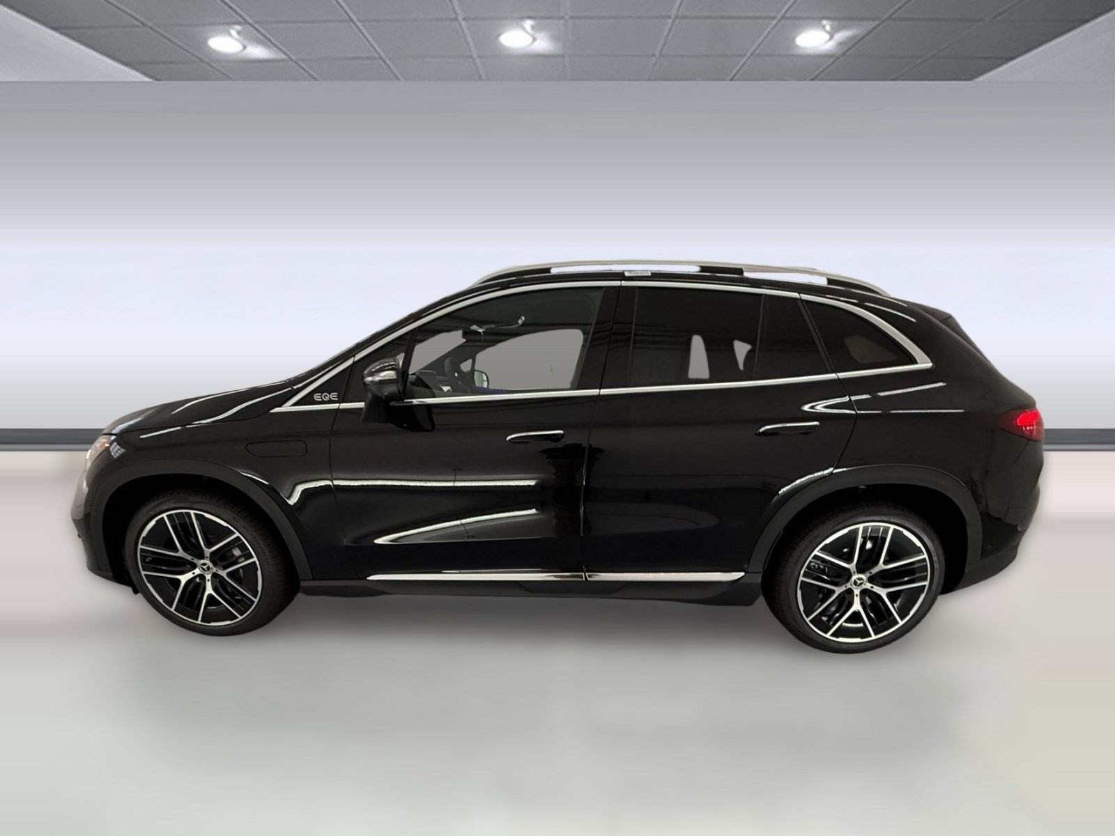 New 2027 Mercedes-Benz EQE 320 4MATIC SUV image 2