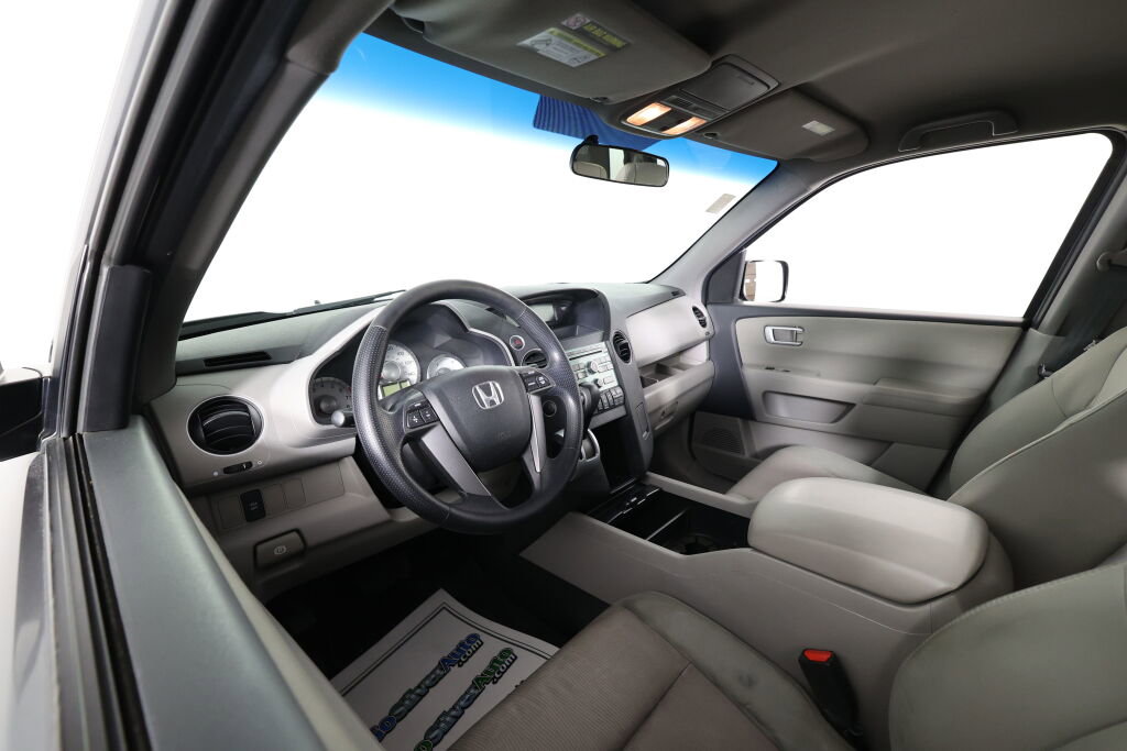 Used 2011 Honda Pilot EX image 10