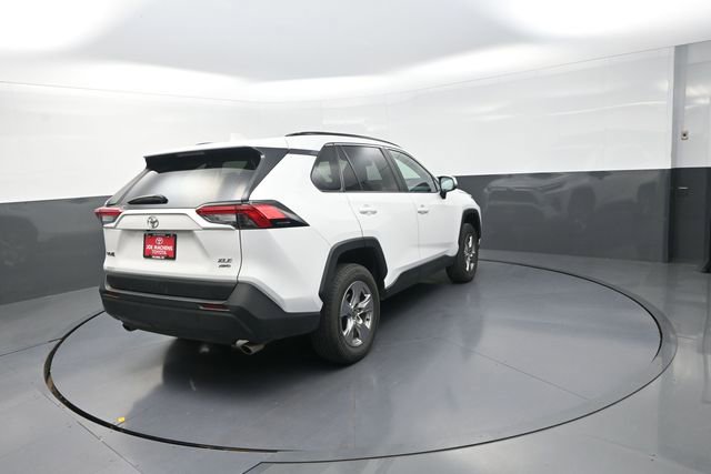 Used 2025 Toyota RAV4 XLE AWD/4WD image 58