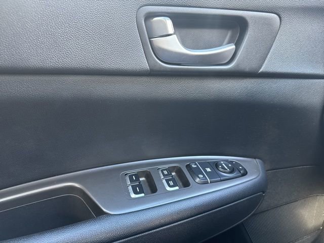 Used 2020 Kia Optima SE image 16