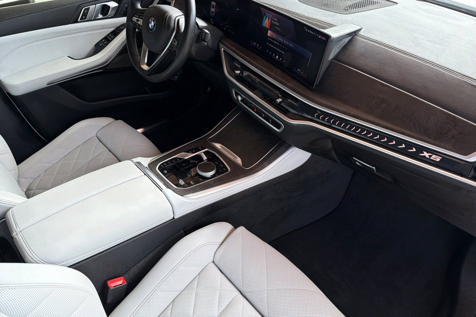 Used 2024 BMW X5 xDrive50e w/ Premium Package image 21