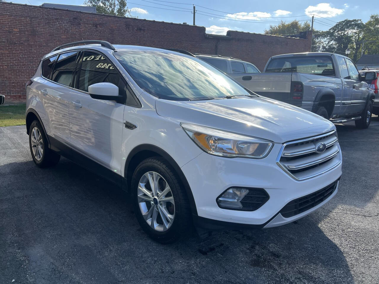 Used 2018 Ford Escape SE image 8