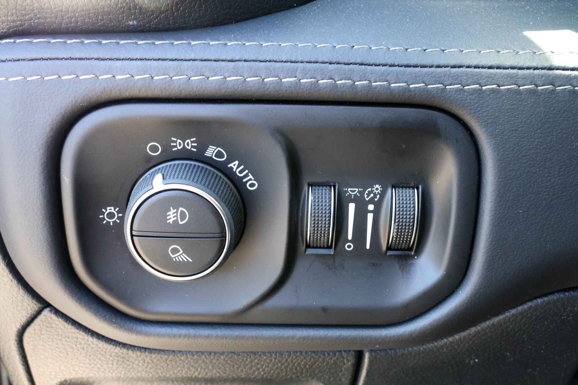 New 2026 RAM 1500 RHO w/ RHO Level 1 Equipment Group AWD/4WD image 34