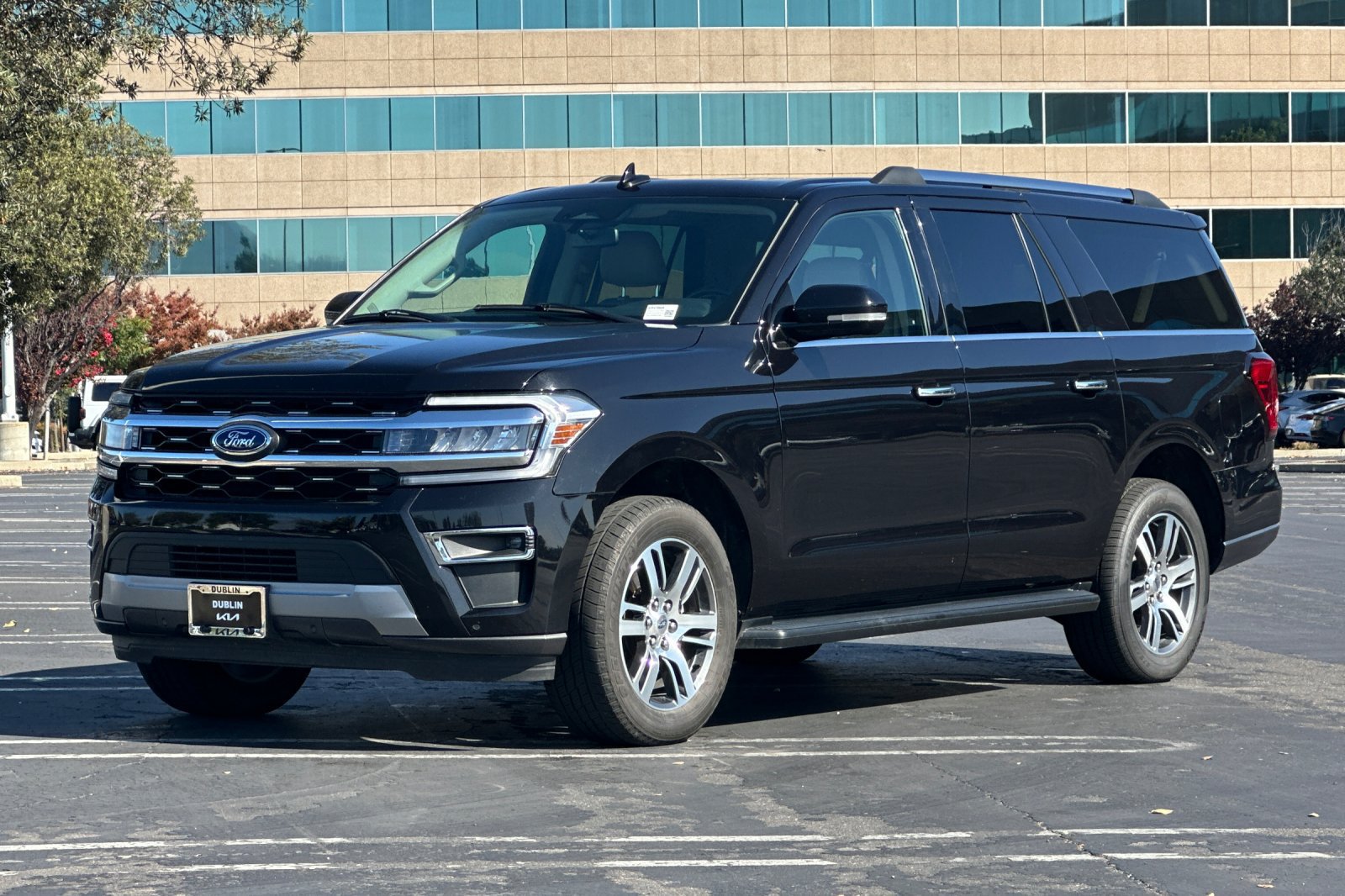 Used 2024 Ford Expedition Max Limited RWD image 8