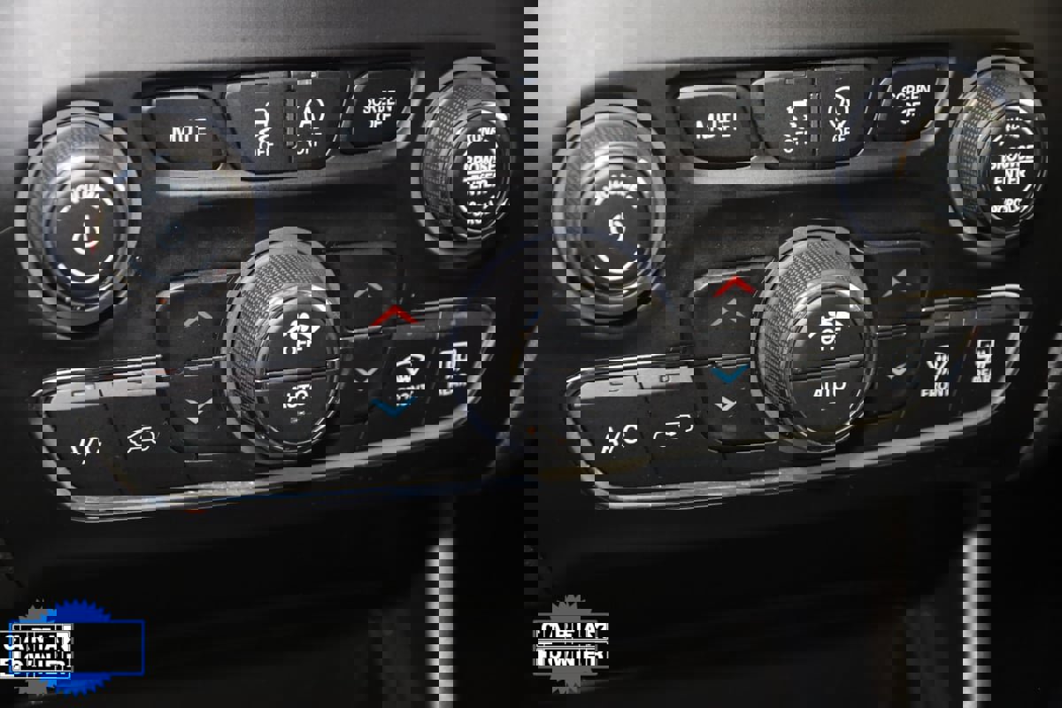 Used 2022 Jeep Cherokee Limited image 29