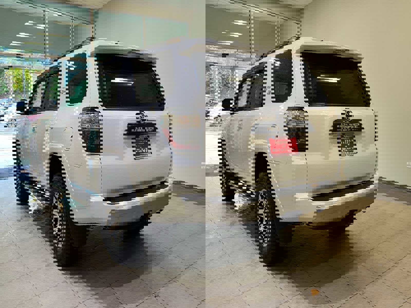 Certified 2023 Toyota 4Runner TRD Off-Road Premium image 4