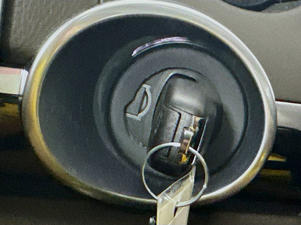 Used 2017 Porsche Cayenne S AWD/4WD image 19