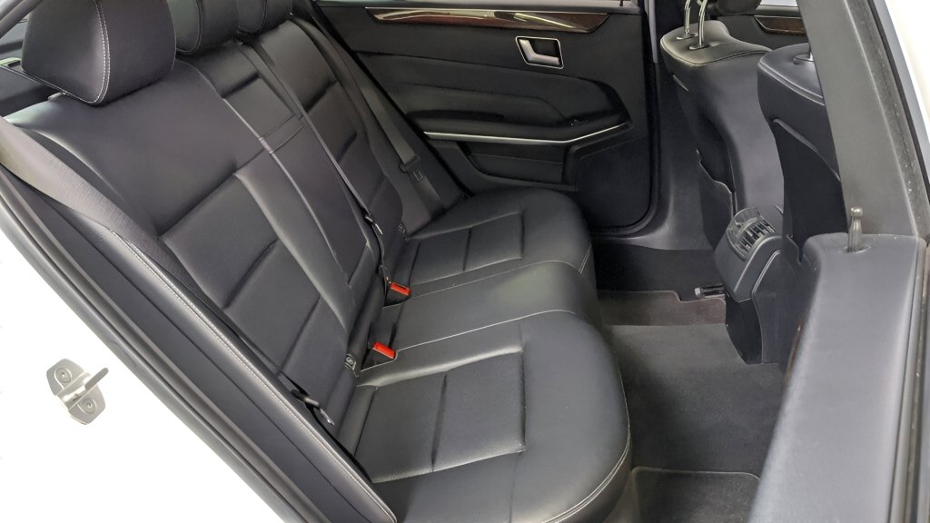 Used 2014 Mercedes-Benz E 350 4MATIC Sedan image 25