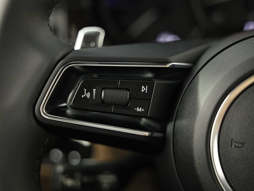 New 2026 Porsche Macan AWD/4WD image 35