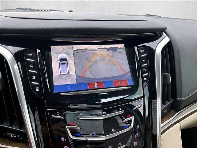 Used 2020 Cadillac Escalade Luxury AWD/4WD image 23