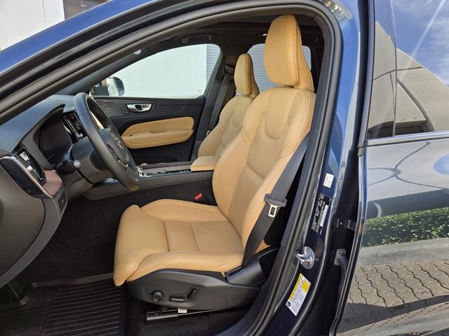 Certified 2024 Volvo XC60 B5 Ultimate w/ Protection Package Premier image 13
