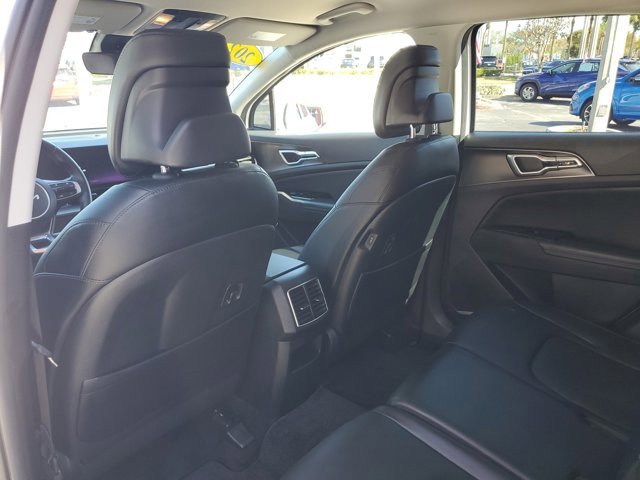 Used 2024 Kia Sportage EX image 18