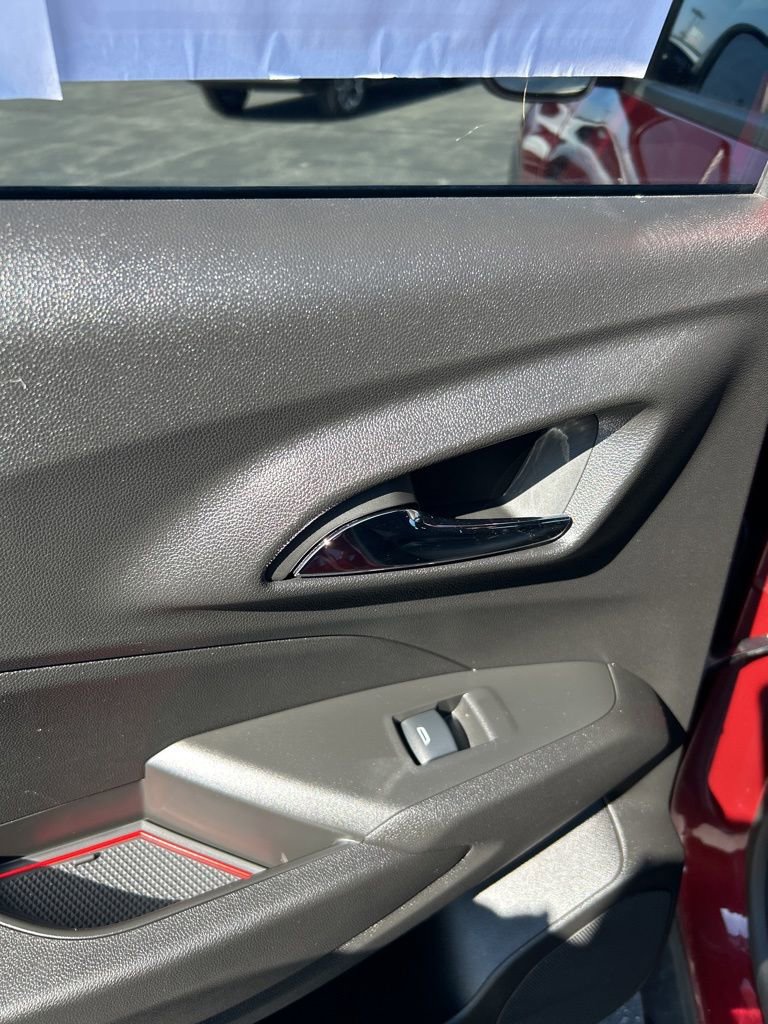 Used 2024 Chevrolet Trax RS w/ Sunroof Package image 33